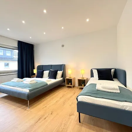 Zwischen Koeln/bonn Lägenhet