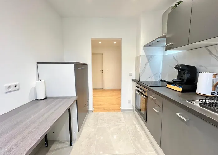 Zwischen Koeln/bonn *